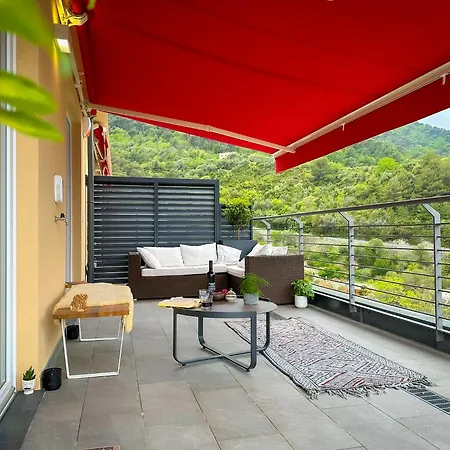 アパート Luce Di Mare - Design With Sea View In アラッシオ